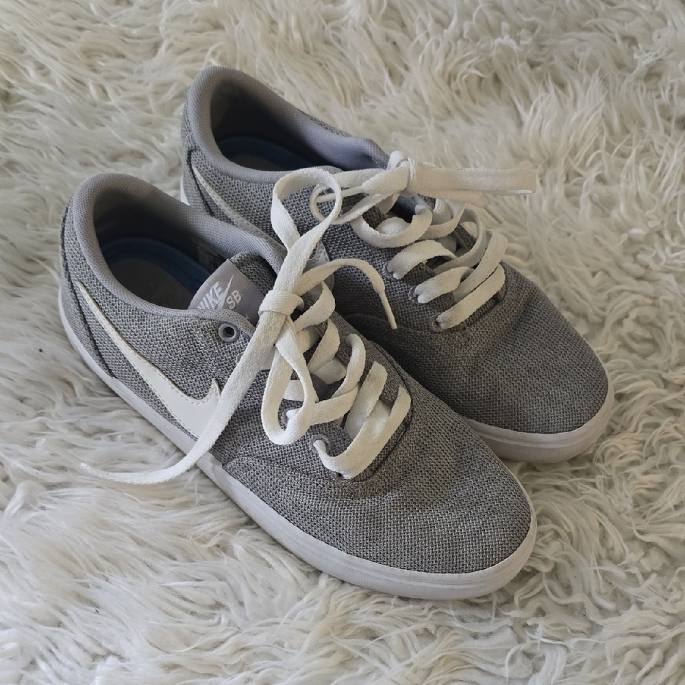 Nike Gray and White SB